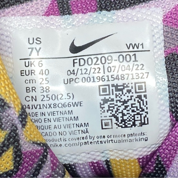 Nike Lebron Witness 7 SE GS Lakers Graffiti Sneakers Size 7Y Shoes - FD0209-001 - Picture 12 of 16